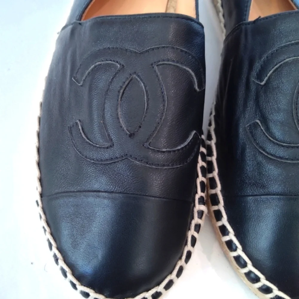 CHANEL CC lambskin black espadriles size 40